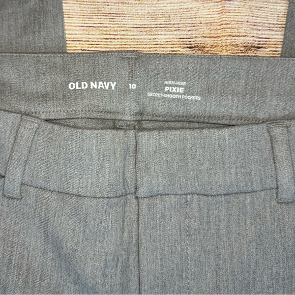 Old Navy Pixie ankle pant - Picture 5 of 5